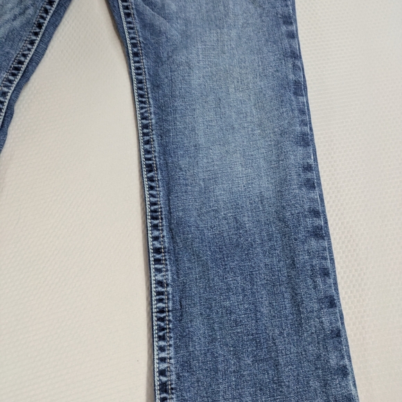 Sold - Picture 6 of 10